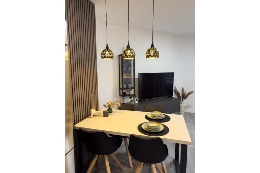 Re-Sale - Apartment - Torrevieja - Torrevieja - Centre