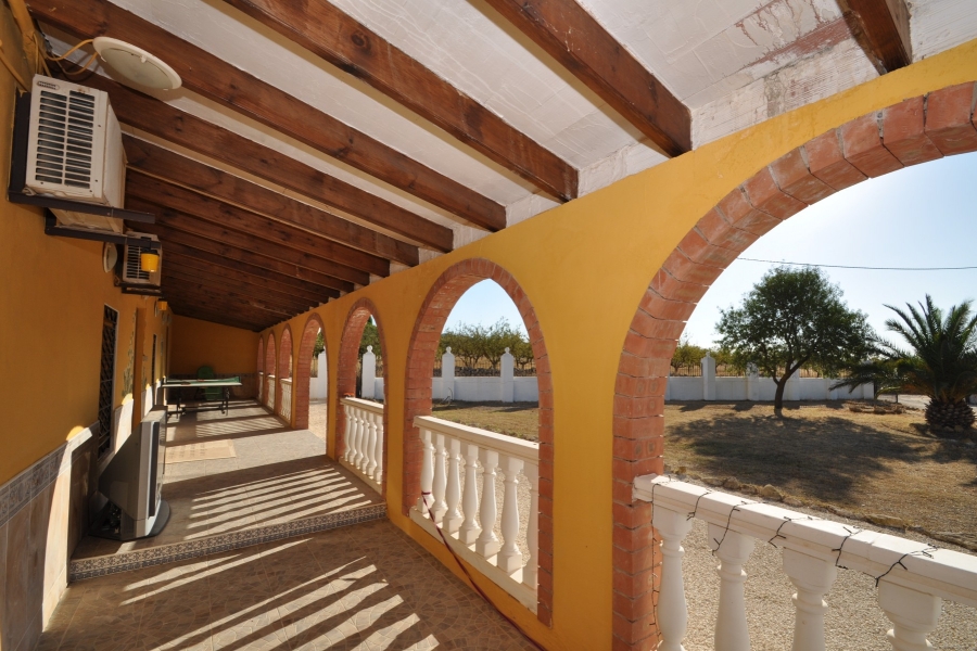 Re-Sale - Country Property - Pinoso - Edge of town