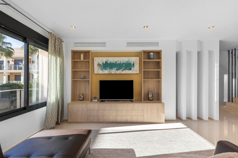 Re-Sale - Detached Villa - Orihuela Costa - La Zenia