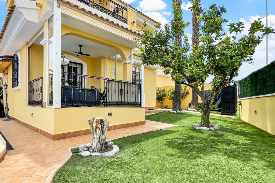 Re-Sale - Detached Villa - Orihuela Costa - Los Dolses