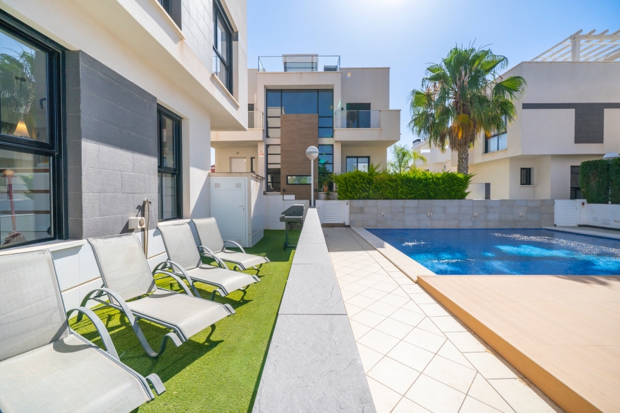 Re-Sale - Detached Villa - Ciudad Quesada - La Laguna