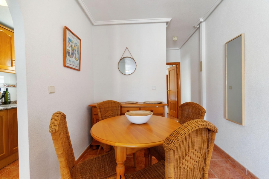 Re-Sale - Apartment - Torrevieja - Torrevieja - Centre