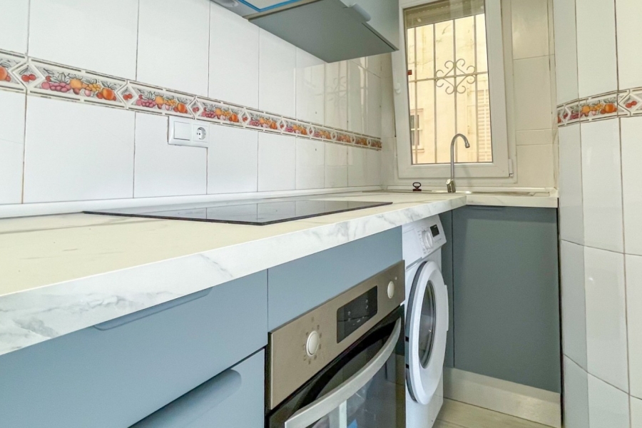 Re-Sale - Apartment - Torrevieja - Torrevieja - Centre