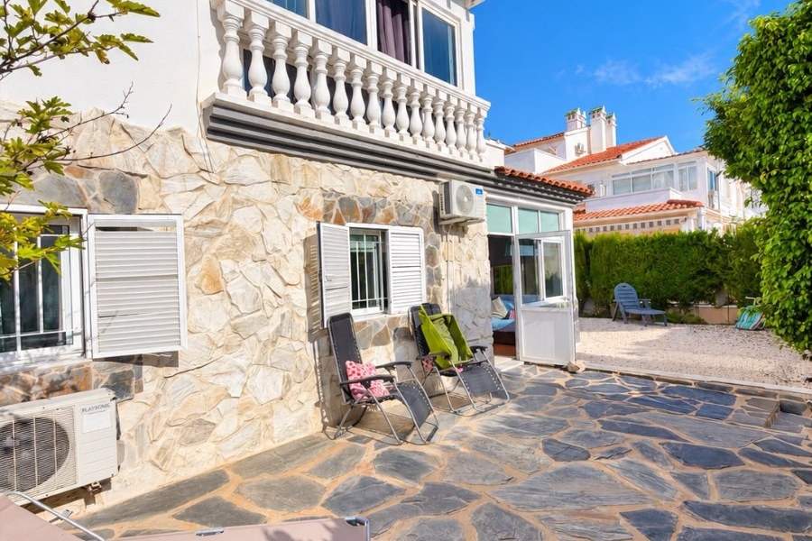 Re-Sale - Semi Detached Villa - Orihuela Costa - Playa Flamenca