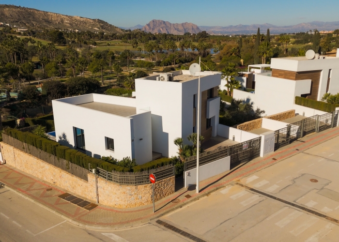 Re-Sale - Detached Villa - Algorfa - La Finca Golf Resort