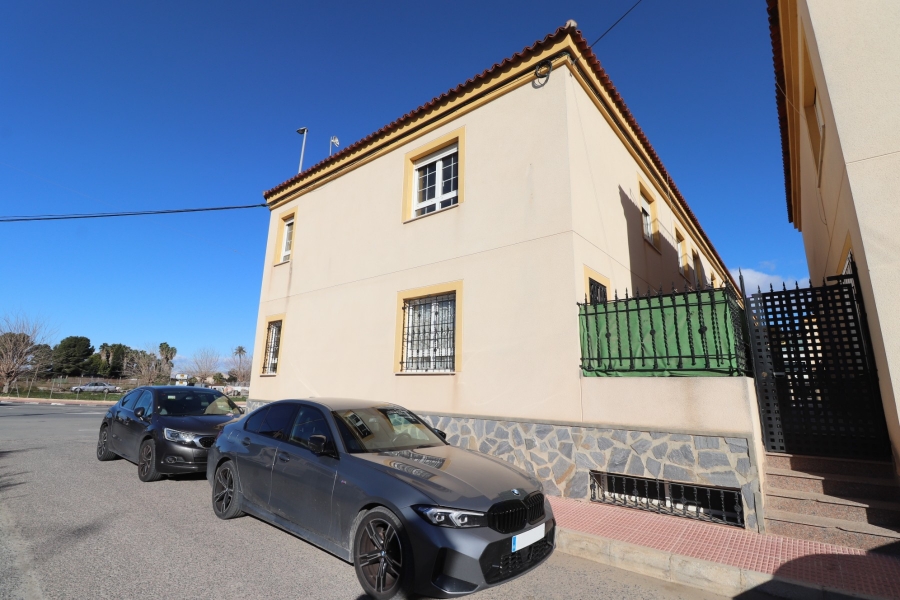 Rental - Apartment - Daya Nueva