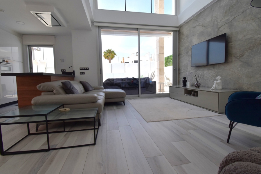 Re-Sale - Detached Villa - Orihuela Costa - Lomas de Cabo Roig