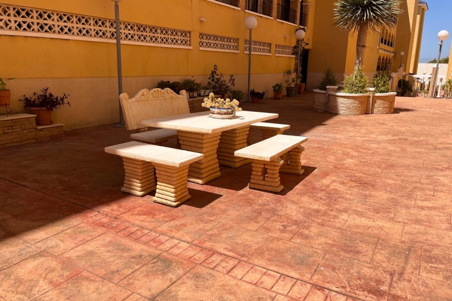 Re-Sale - Apartment - Algorfa - Algorfa - Village
