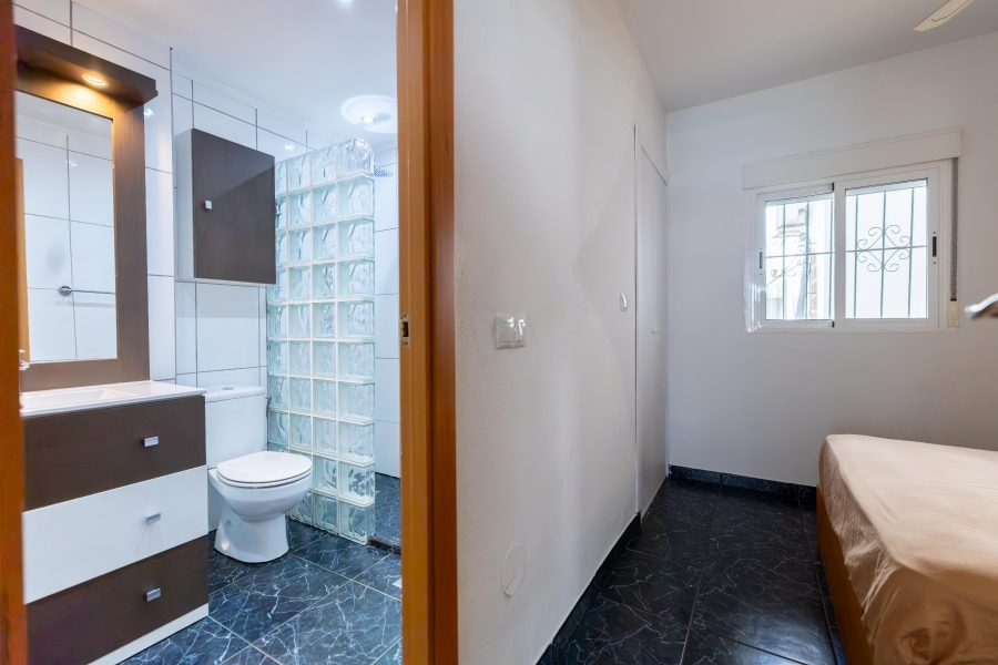 Re-Sale - Apartment - Torrevieja - Playa Los Naufragos