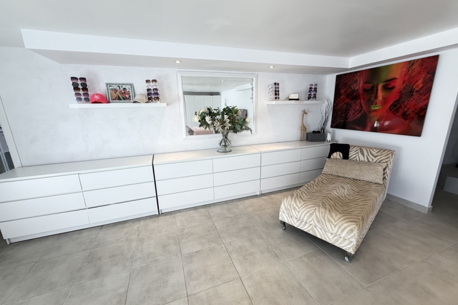 Re-Sale - Detached Villa - San Miguel de Salinas - Lake View Mansions