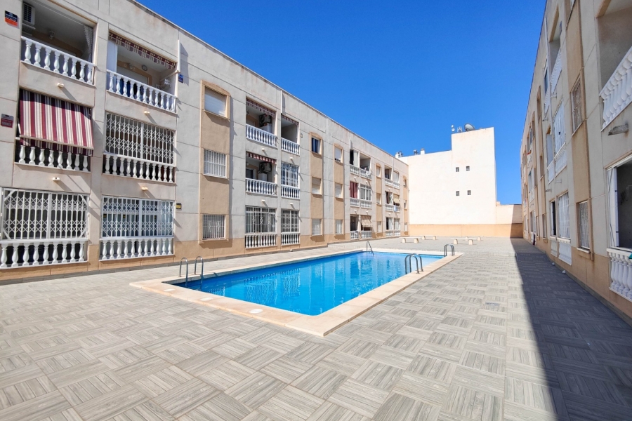 Re-Sale - Apartment - Torrevieja - Torrevieja - Centre