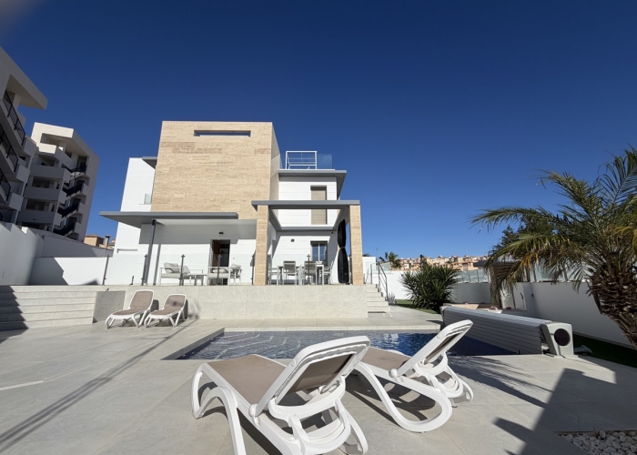 Re-Sale - Detached Villa - Orihuela Costa - Villamartin