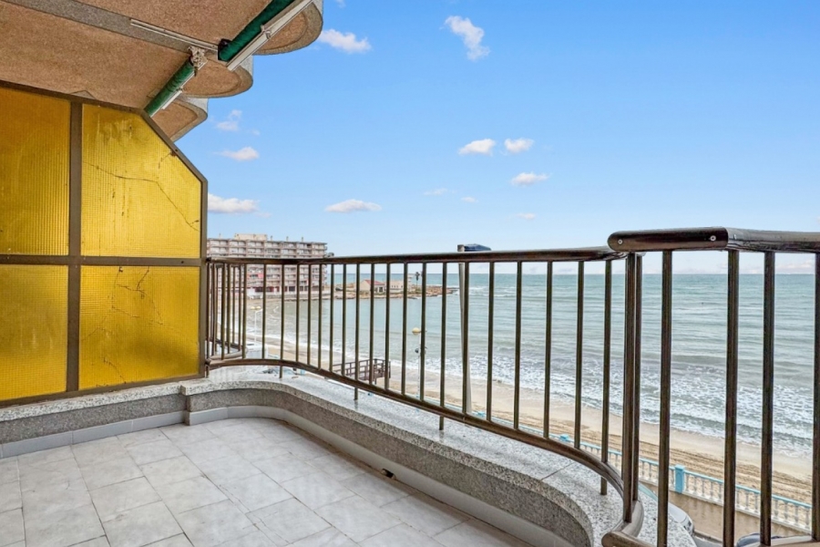 Re-Sale - Apartment - Torrevieja - Playa Los Locos