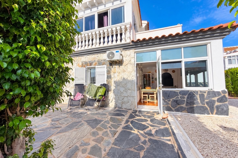 Re-Sale - Semi Detached Villa - Orihuela Costa - Playa Flamenca