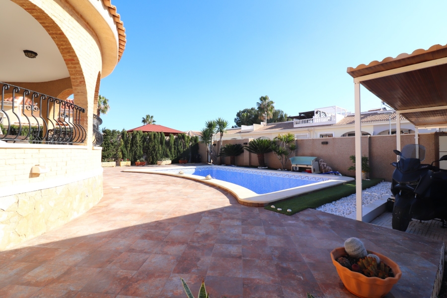 Re-Sale - Detached Villa - Benijofar - Monte Azul