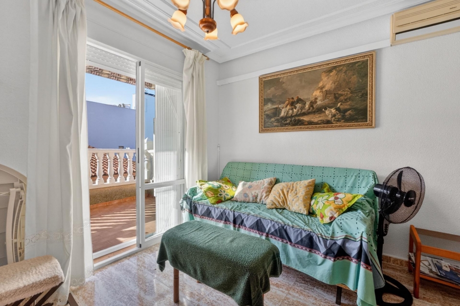 Re-Sale - Apartment - Torrevieja - Playa Los Locos