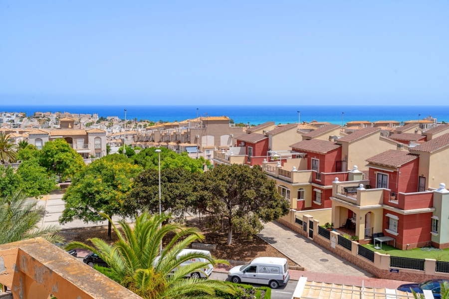 Re-Sale - Apartment - Torrevieja - Aguas Nuevas