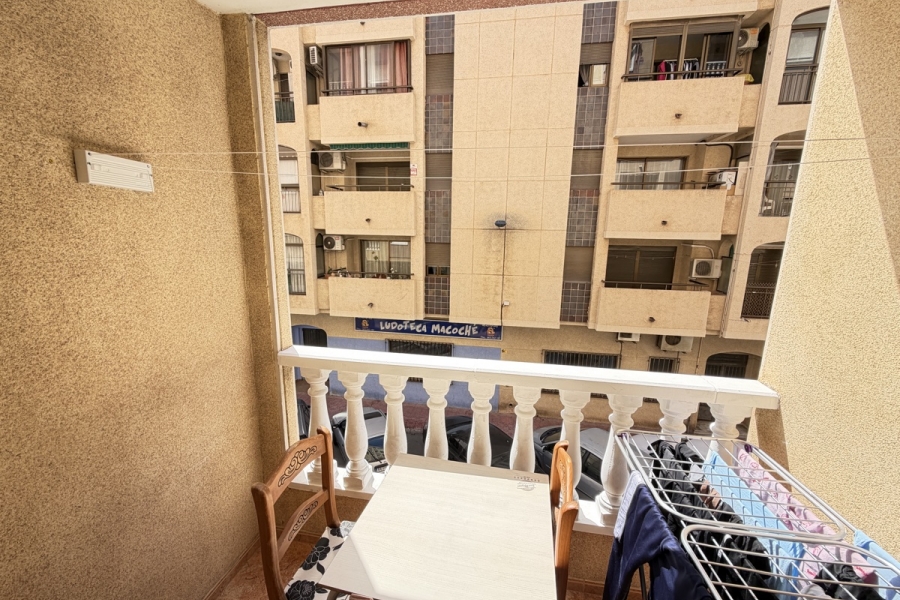 Re-Sale - Apartment - Torrevieja - Torrevieja - Centre