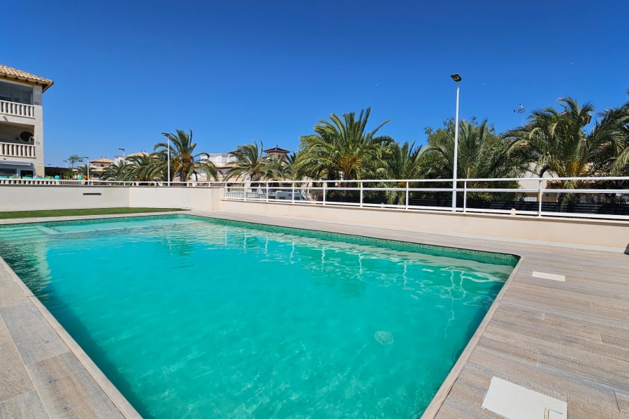 Re-Sale - Apartment - La Marina - El Pinet