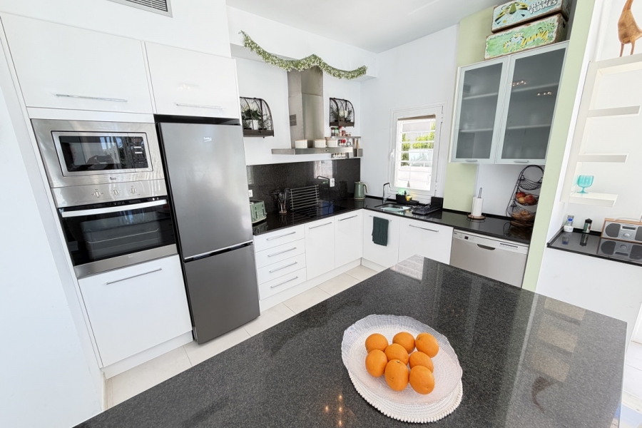 Re-Sale - Detached Villa - Orihuela Costa - Mil Palmeras