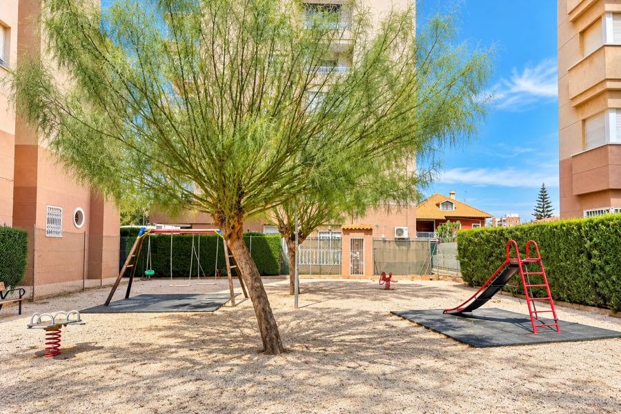 Re-Sale - Apartment - Torrevieja - Torrevieja - Centre