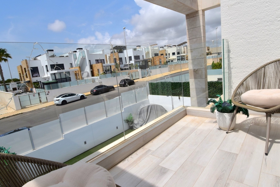 Re-Sale - Detached Villa - Orihuela Costa - Lomas de Cabo Roig