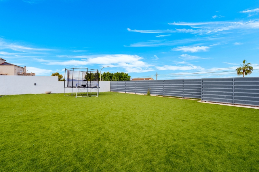 Re-Sale - Detached Villa - Algorfa - Lomas de La Juliana