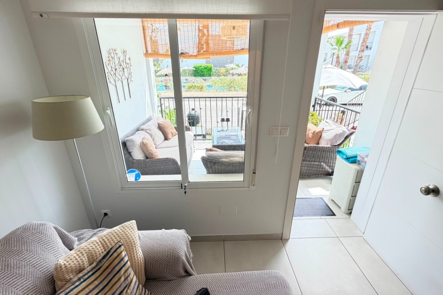 Re-Sale - Apartment - Torrevieja - Aguas Nuevas