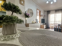 Re-Sale - Apartment - Torrevieja - Playa Los Naufragos