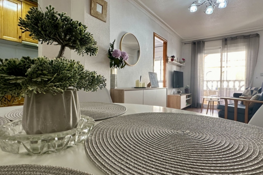 Re-Sale - Apartment - Torrevieja - Playa Los Naufragos