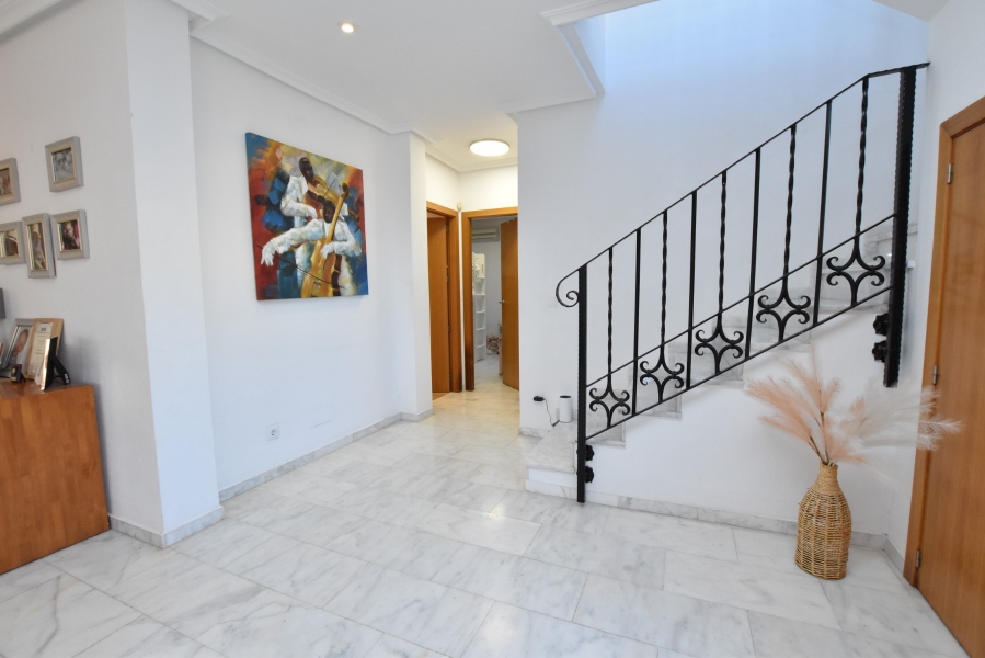 Re-Sale - Semi Detached Villa - Algorfa - La Finca Golf Resort