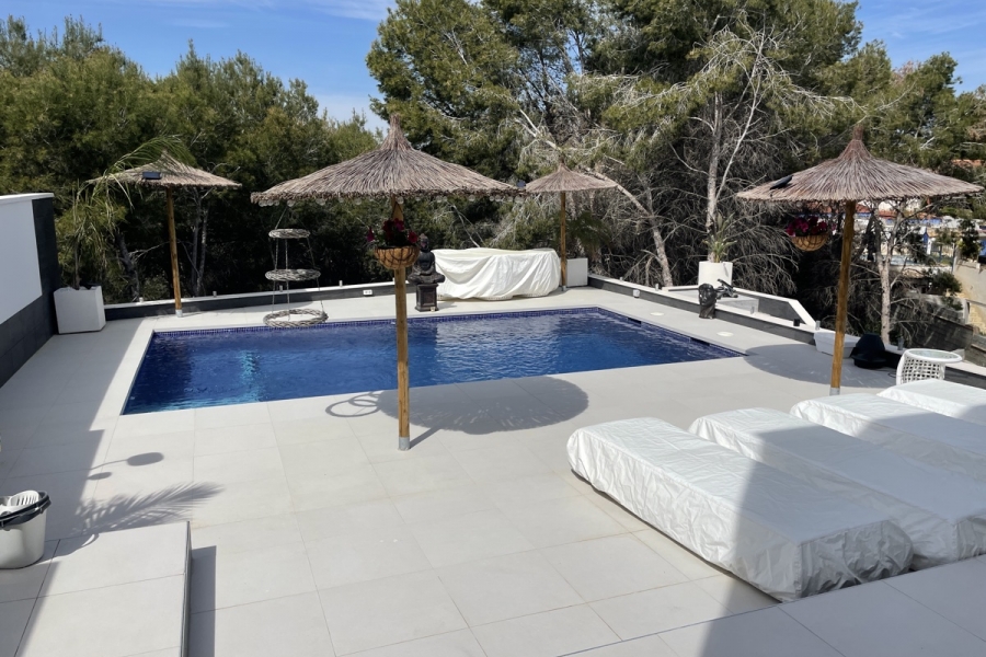 Re-Sale - Detached Villa - Torrevieja - Los Balcones