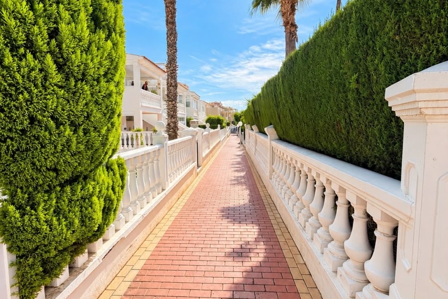 Re-Sale - Semi Detached Villa - Orihuela Costa - Playa Flamenca