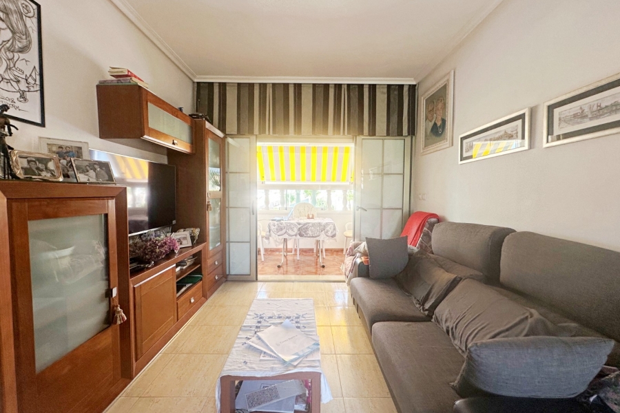 Re-Sale - Apartment - Torrevieja - Aguas Nuevas