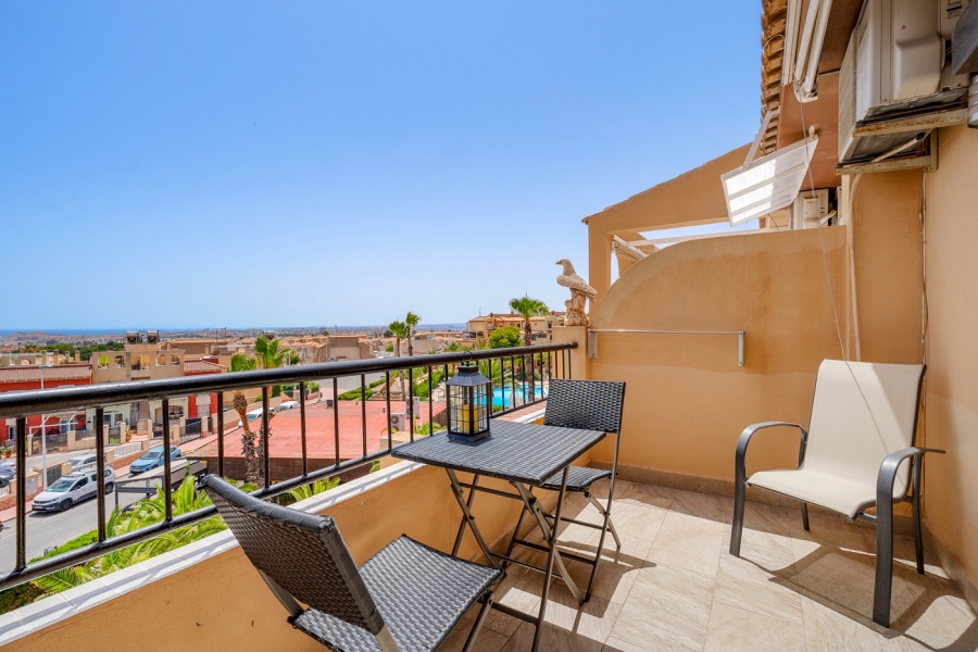 Re-Sale - Apartment - Torrevieja - Aguas Nuevas