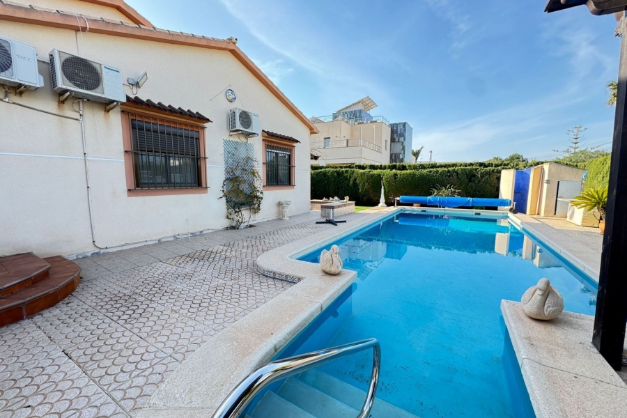 Re-Sale - Detached Villa - Orihuela Costa - Cabo Roig