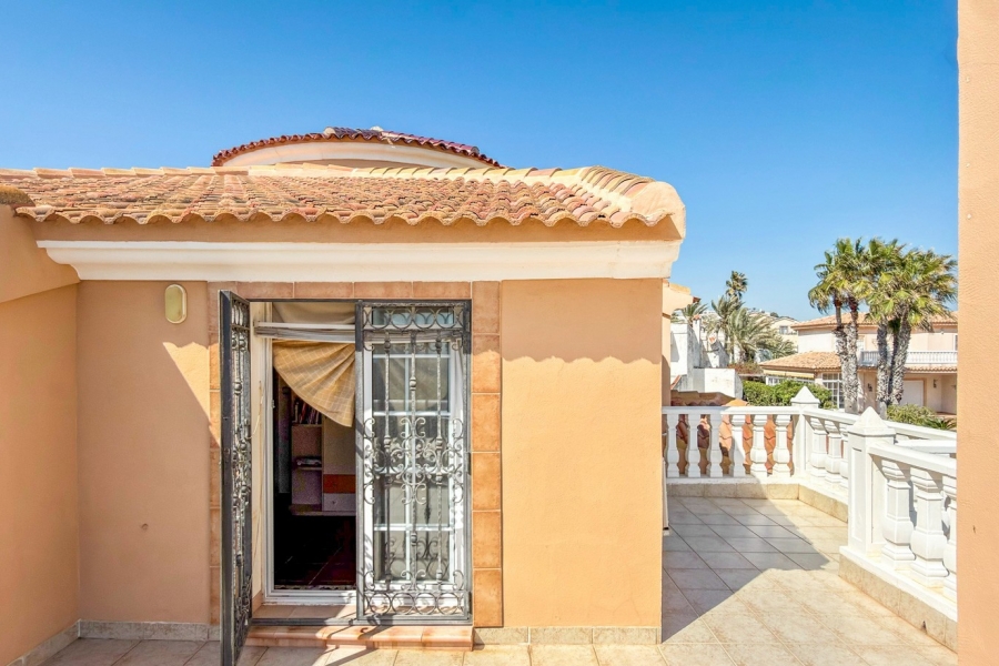Re-Sale - Detached Villa - Torrevieja - Torrelamata - La Mata