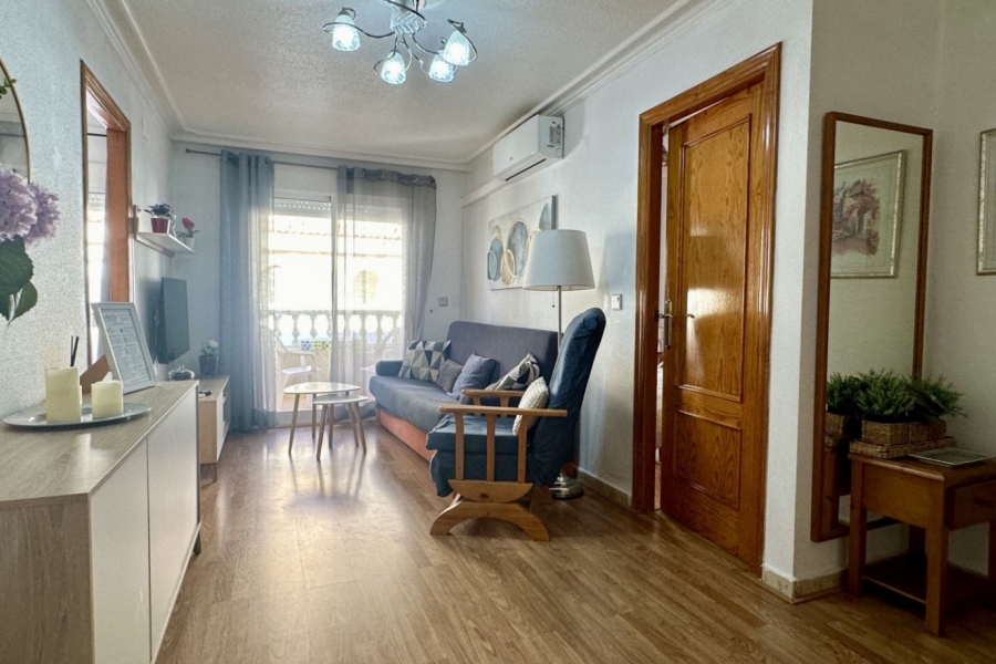 Re-Sale - Apartment - Torrevieja - Playa Los Naufragos