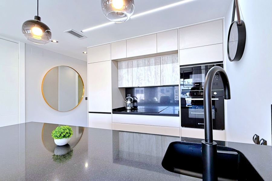 Re-Sale - Apartment - Orihuela Costa - Punta Prima