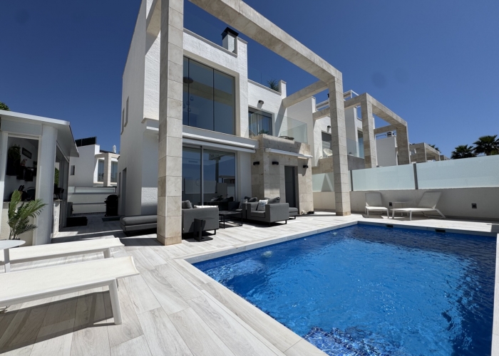 Re-Sale - Detached Villa - Orihuela Costa - Lomas de Cabo Roig