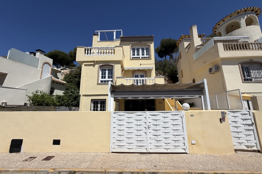 Re-Sale - Detached Villa - Orihuela Costa - Las Ramblas