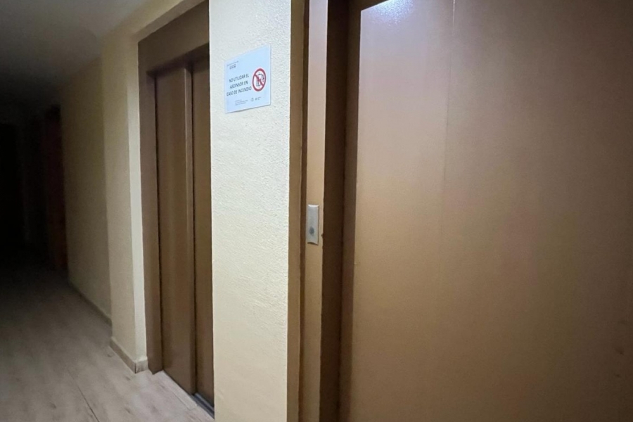 Re-Sale - Apartment - Torrevieja - Playa Los Naufragos