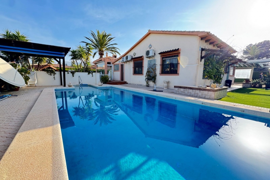 Re-Sale - Detached Villa - Orihuela Costa - Cabo Roig