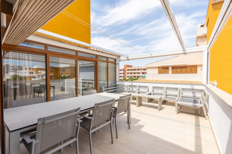 Re-Sale - Apartment - Orihuela Costa - Punta Prima