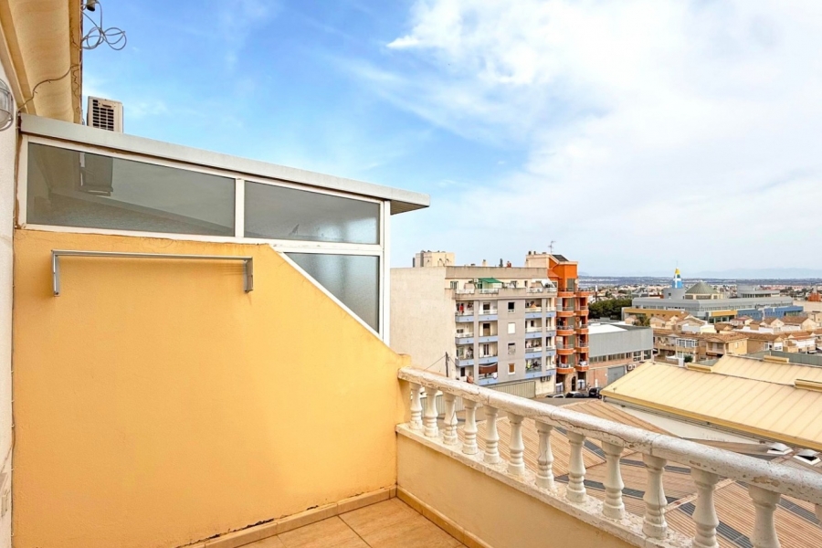 Re-Sale - Apartment - Torrevieja - Torrevieja - Centre