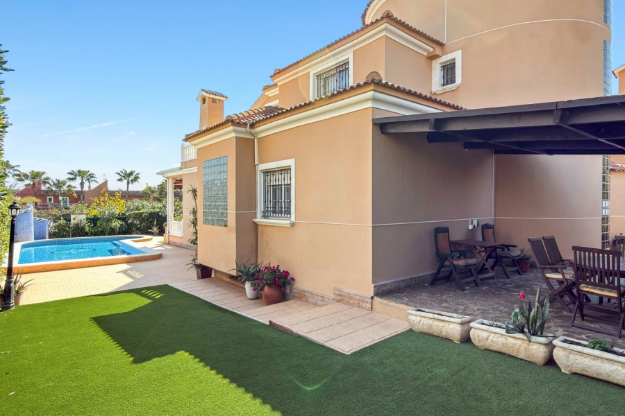 Re-Sale - Detached Villa - Torrevieja - Torrelamata - La Mata