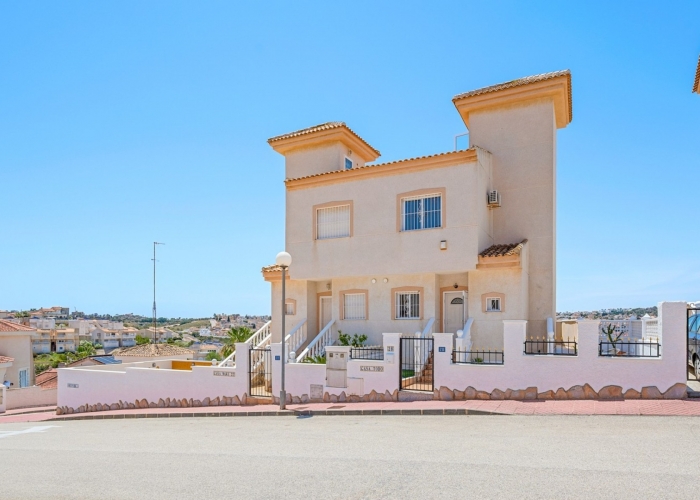 Re-Sale - Semi Detached Villa - Ciudad Quesada - La Marquesa