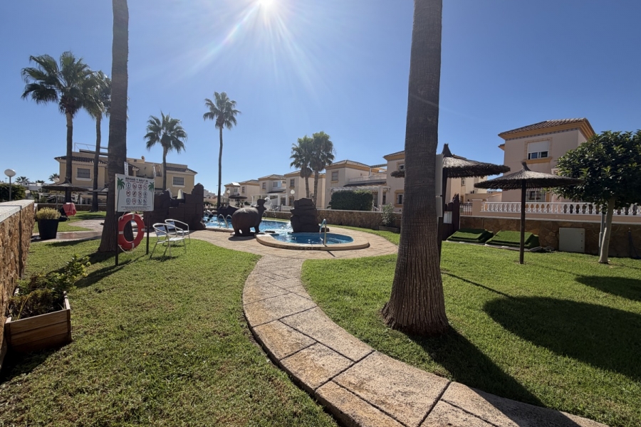 Re-Sale - Apartment - Orihuela Costa - Los Dolses