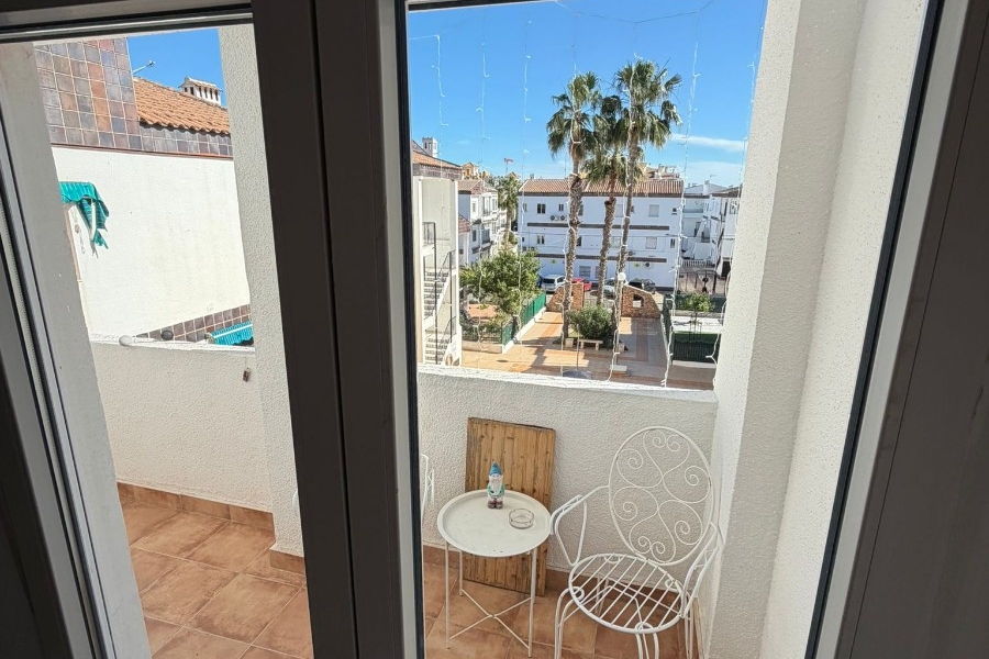 Re-Sale - Apartment - Orihuela Costa - Punta Prima