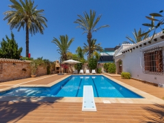 Detached Villa - Re-Sale - Orihuela Costa - Punta Prima